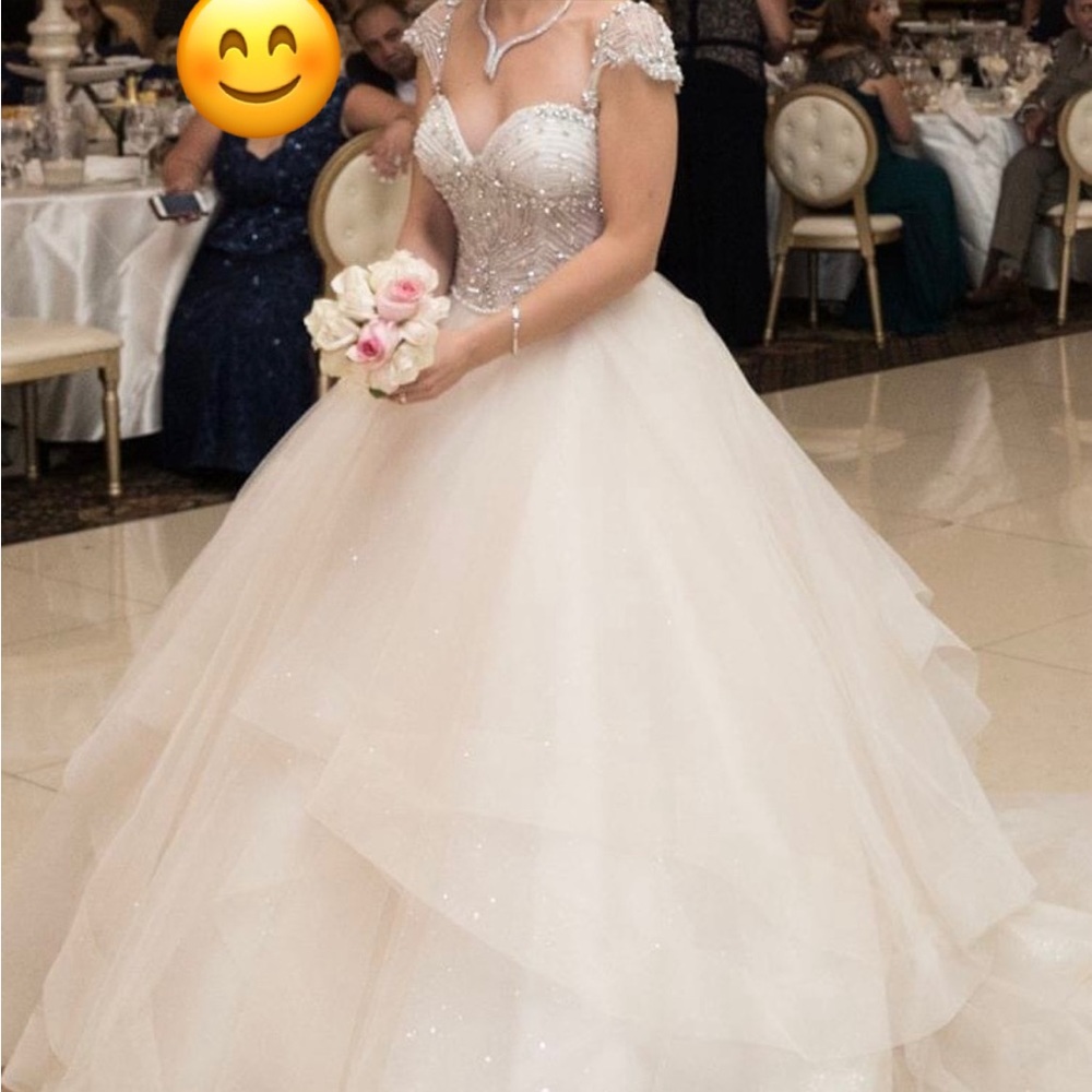 Eve of Milady wedding gown worn once and dry cleaned